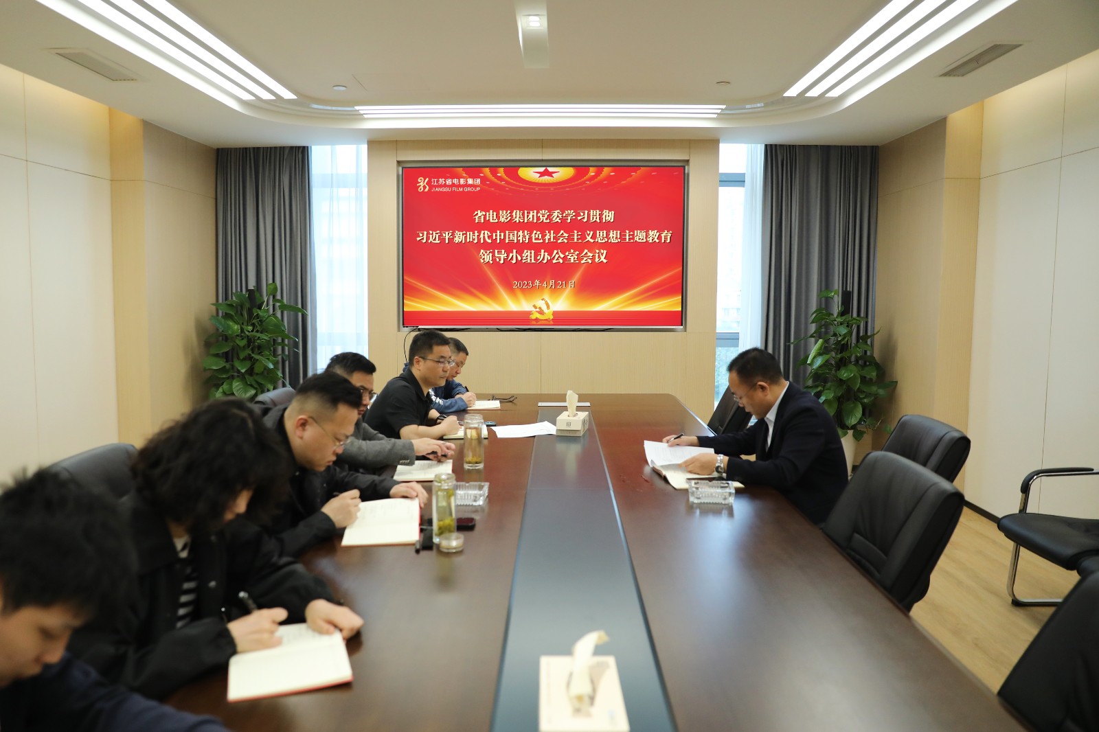 1682392726968008495.jpg 1682392726968008495.jpg